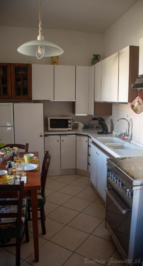 Luni Appartamento Per Vacanze Domus Lunae מראה חיצוני תמונה